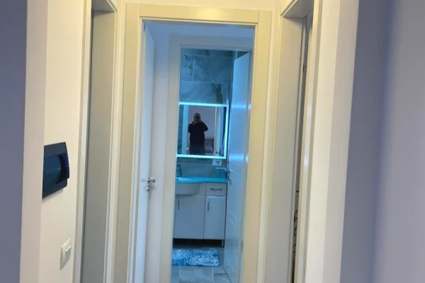 Shtepi me qera Apartament ne Tirane, 2+1, Mobilimi E mobiluar, Pagesa 900  Euro.