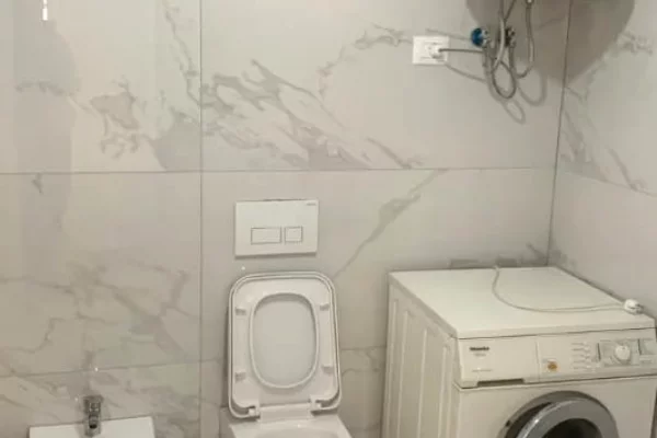 Shtepi me qera Apartament ne Tirane, 1+1, Mobilimi E mobiluar, Pagesa 450  Euro.