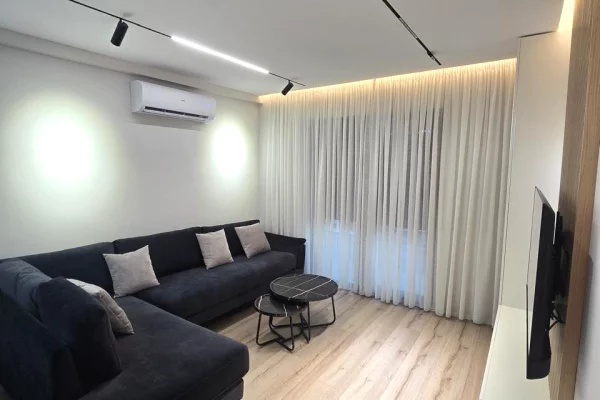 Shtepi ne shitje Apartament ne Tirane, 2+1, Mobilimi E mobiluar, Pagesa 260,000  Euro.