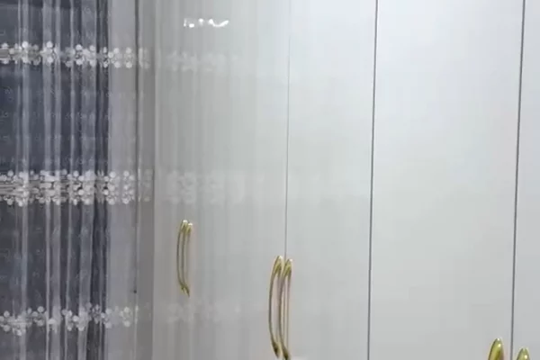 Shtepi me qera Apartament ne Tirane, 2+1, Mobilimi E mobiluar, Pagesa 70,000  Leke.