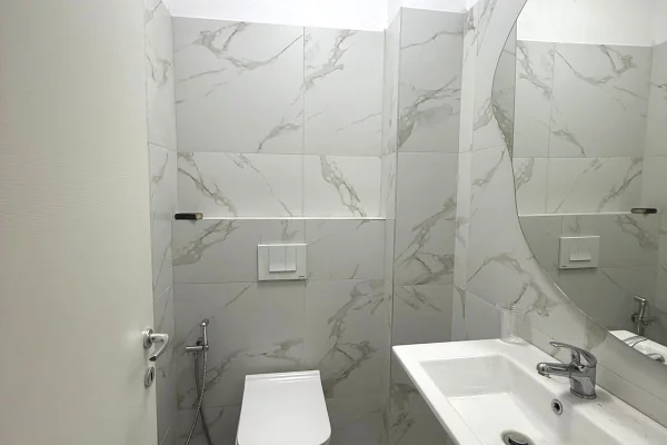 Ambient tek Trio Towers Don Bosko prane gjykstes asministrative te shkalles 