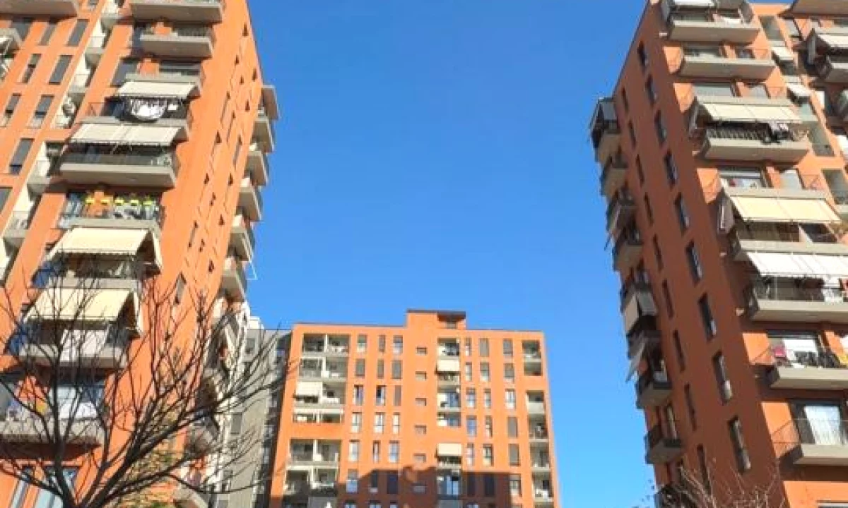 Shtepi me qera Apartament ne Tirane, 2+1, Mobilimi E mobiluar, Pagesa 700  Euro.