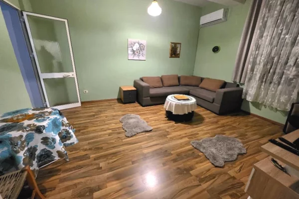 House for Rent 1+1 in Tirana - 45,000 Leke