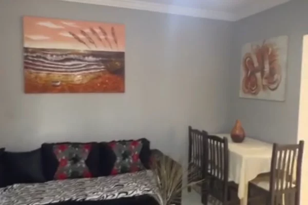 Shtepi me qera 1+1 ne Tirane - 40,000 Leke