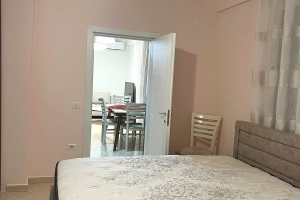 Shtepi me qera Apartament ne Tirane, 1+1, Mobilimi E mobiluar, Pagesa 550  Euro.