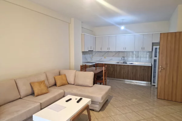 Shtepi me qera Apartament ne Tirane, 1+1, Mobilimi E mobiluar, Pagesa 45,000  Leke.