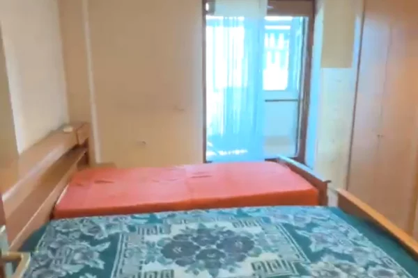 Shtepi ne shitje Apartament ne Tirane, 2+1, Mobilimi E mobiluar, Pagesa 230,000  Euro.