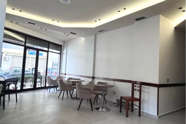 Lokal per Shitje & Qira – Kinostudio