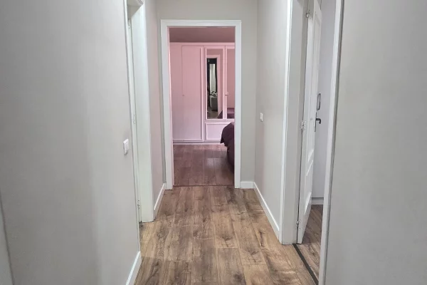 Shtepi me qera Apartament ne Tirane, 2+1, Mobilimi E mobiluar, Pagesa 65,000  Leke.