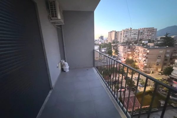 Shtepi me qera Apartament ne Tirane, 1+1, Mobilimi E mobiluar, Pagesa 65,000  Leke.