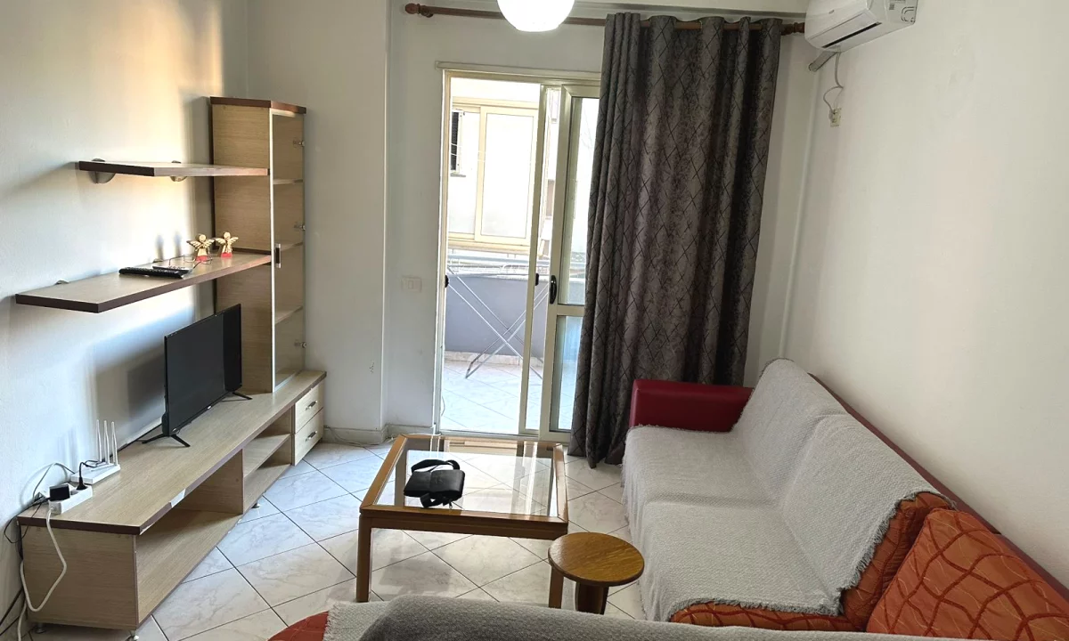 Shtepi me qera Apartament ne Tirane, 1+1, Mobilimi E mobiluar, Pagesa 40,000  Leke.