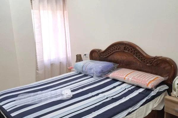 Shtepi me qera Apartament ne Tirane, 2+1, Mobilimi E mobiluar, Pagesa 600  Euro.