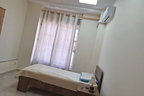 Shtepi me qera Apartament ne Tirane, 2+1, Mobilimi E mobiluar, Pagesa 600  Euro.