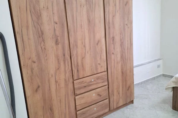 Shtepi me qera Apartament ne Tirane, 2+1, Mobilimi E mobiluar, Pagesa 600  Euro.