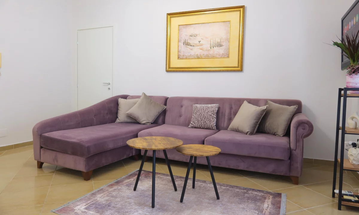 Shtepi me qera Apartament ne Tirane, 2+1, Mobilimi E mobiluar, Pagesa 80,000  Leke.