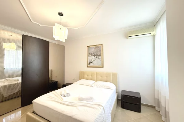 Shtepi me qera Apartament ne Tirane, 2+1, Mobilimi E mobiluar, Pagesa 80,000  Leke.