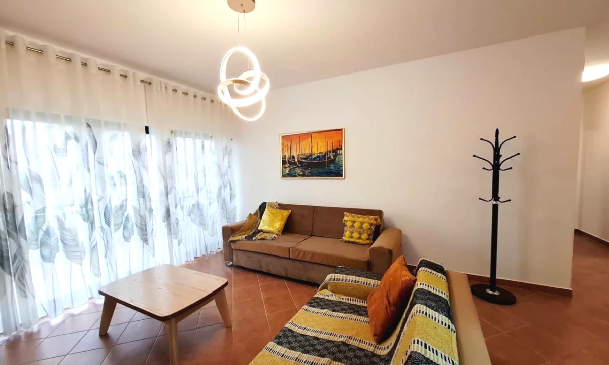 Shtepi me qera Apartament ne Tirane, 2+1, Mobilimi E mobiluar, Pagesa 60,000  Leke.