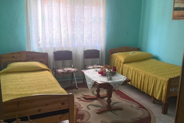 Shtepi me qera Apartament ne Tirane, 2+1, Mobilimi E mobiluar, Pagesa 450  Euro.