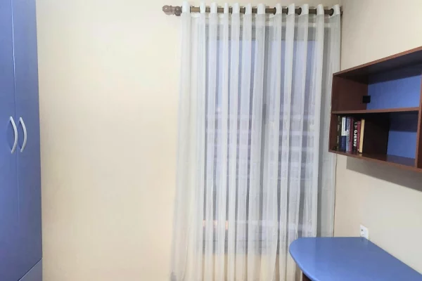 Shtepi me qera Apartament ne Tirane, 1+1, Mobilimi E mobiluar, Pagesa 45,000  Leke.