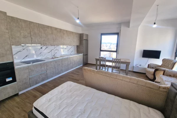 Shtepi me qera Apartament ne Tirane, 1+1, Mobilimi E mobiluar, Pagesa 50,000  Leke.