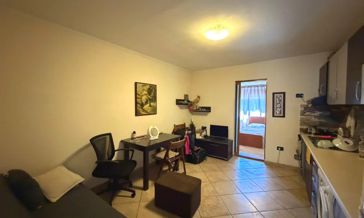 Shtepi ne shitje Apartament ne Tirane, 3+1, Mobilimi E mobiluar, Pagesa 207,000  Euro.