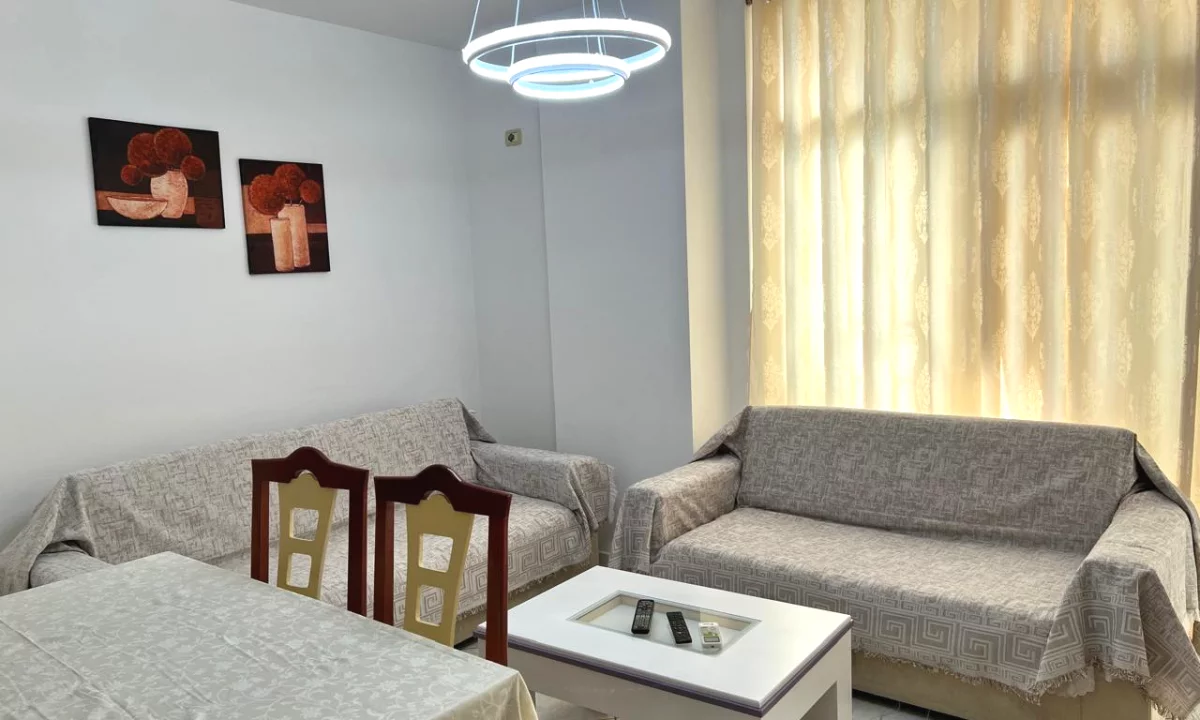 Shtepi me qera Apartament ne Tirane, 1+1, Mobilimi E mobiluar, Pagesa 40,000  Leke.