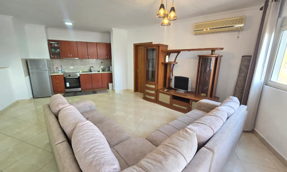 Shtepi me qera Apartament ne Tirane, 2+1, Mobilimi E mobiluar, Pagesa 65,000  Leke.