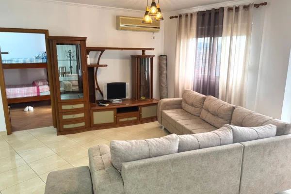 Shtepi me qera Apartament ne Tirane, 2+1, Mobilimi E mobiluar, Pagesa 65,000  Leke.