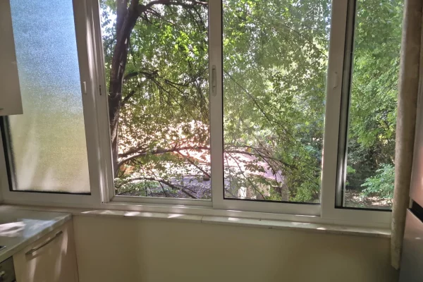 Shtepi ne shitje Apartament ne Tirane, 1+1, Mobilimi E mobiluar, Pagesa 155,000  Euro.