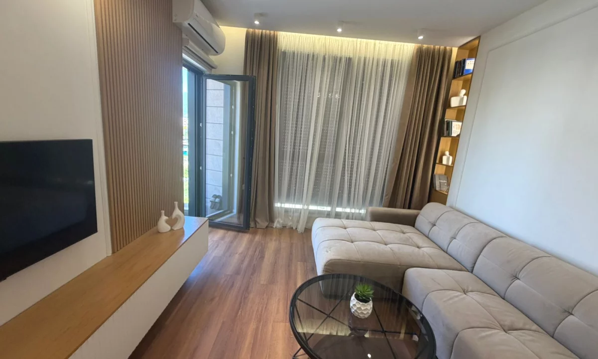Shtepi me qera Apartament ne Tirane, 1+1, Mobilimi E mobiluar, Pagesa 70,000  Leke.