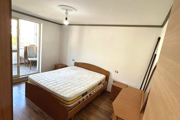 Shtepi ne shitje Apartament ne Tirane, 2+1, Mobilimi E mobiluar, Pagesa 95,000  Euro.