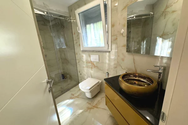 Shtepi me qera Apartament ne Tirane, 2+1, Mobilimi E mobiluar, Pagesa 750  Euro.