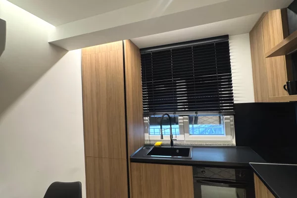 Shtepi me qera Apartament ne Tirane, 1+1, Mobilimi E mobiluar, Pagesa 60,000  Leke.