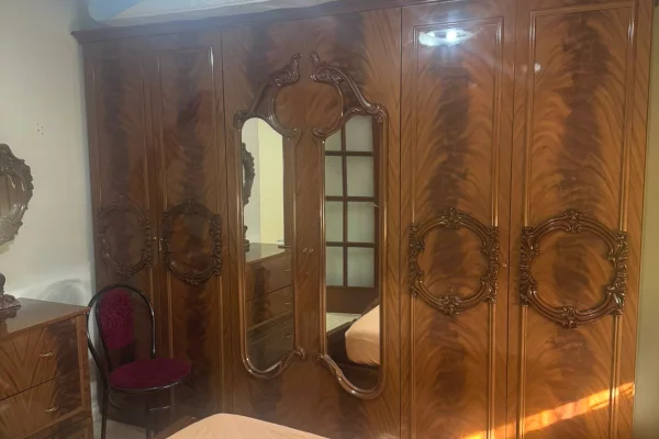 Shtepi me qera Apartament ne Tirane, 1+1, Mobilimi E mobiluar, Pagesa 40,000  Leke.