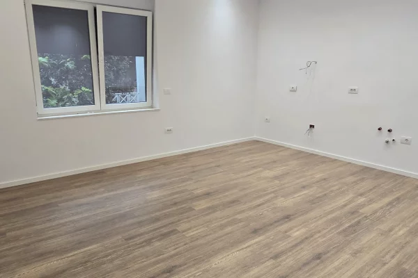 Shitet te📍 Liqeni i thatë 🏠 Apartament 2+1+2
