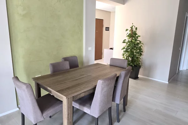 Shtepi me qera Apartament ne Tirane, 3+1, Mobilimi E mobiluar, Pagesa 1,400  Euro.