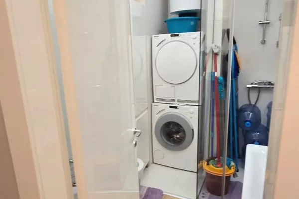 Shtepi ne shitje Apartament ne Tirane, 2+1, Mobilimi E mobiluar, Pagesa 340,000  Euro.