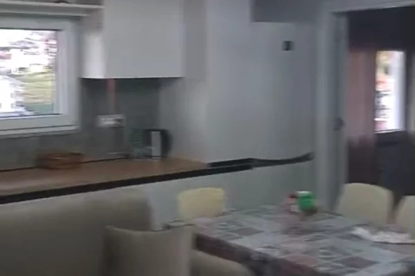 Shtepi me qera Apartament ne Tirane, 1+1, Mobilimi E mobiluar, Pagesa 500  Euro.