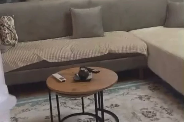 Shtepi me qera Apartament ne Tirane, 1+1, Mobilimi E mobiluar, Pagesa 500  Euro.