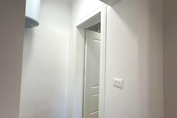Shtepi ne shitje Apartament ne Tirane, 2+1, Mobilimi Bosh, pa mobiluar, Pagesa 193,000  Euro.