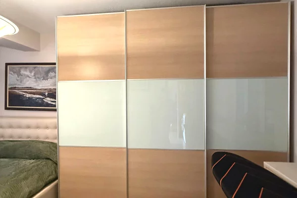 Shtepi ne shitje Apartament ne Tirane, 2+1, Mobilimi E mobiluar, Pagesa 212,000  Euro.