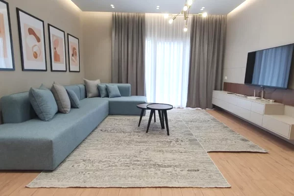 Shtepi me qera Apartament ne Tirane, 2+1, Mobilimi E mobiluar, Pagesa 1,200  Euro.