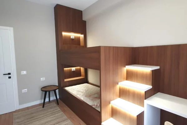 Shtepi me qera Apartament ne Tirane, 2+1, Mobilimi E mobiluar, Pagesa 1,200  Euro.