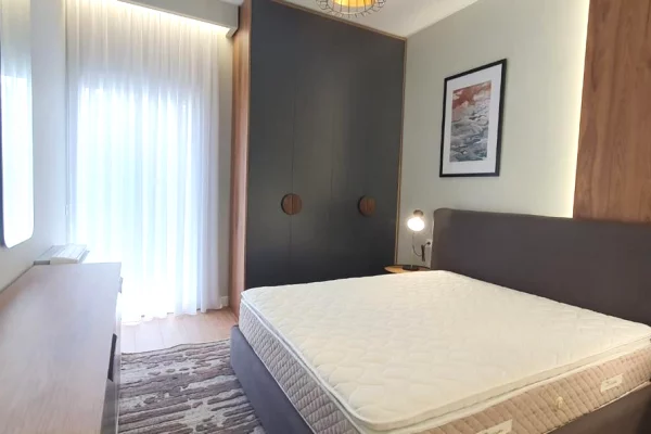 Shtepi me qera Apartament ne Tirane, 2+1, Mobilimi E mobiluar, Pagesa 1,200  Euro.