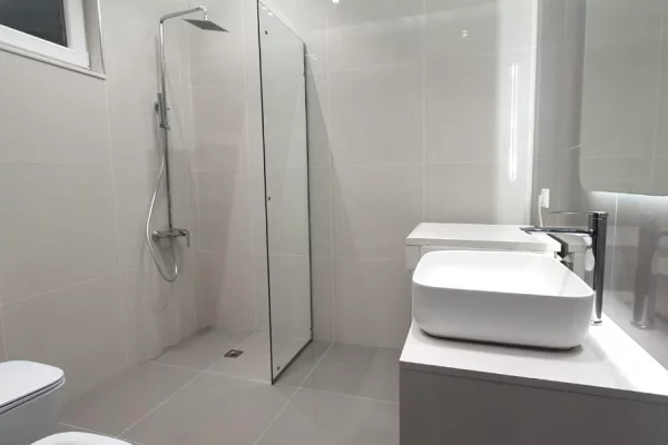 Shtepi me qera Apartament ne Tirane, 2+1, Mobilimi E mobiluar, Pagesa 1,200  Euro.