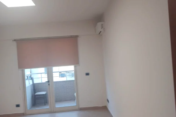 Jepet me qera apartament 1+1 bosh per zyra ne Myslym Shyri