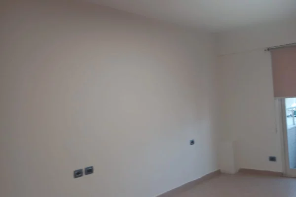 Jepet me qera apartament 1+1 bosh per zyra ne Myslym Shyri