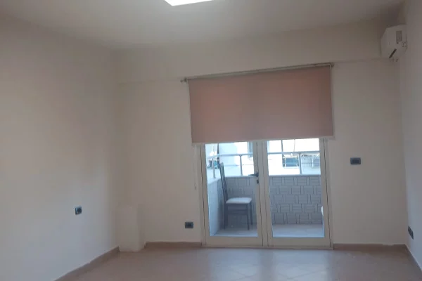 Jepet me qera apartament 1+1 bosh per zyra ne Myslym Shyri