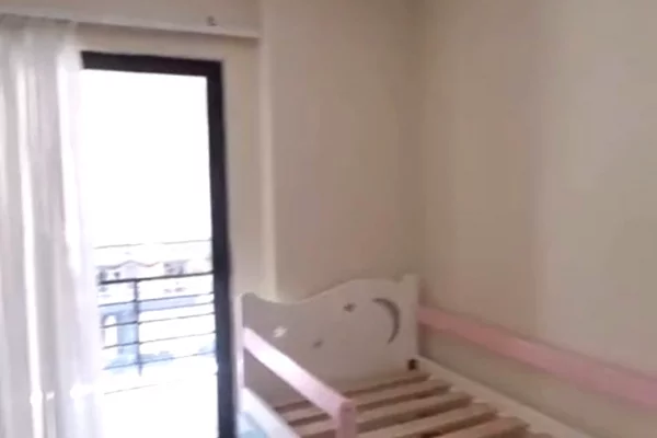 Shtepi me qera Apartament ne Tirane, 2+1, Mobilimi E mobiluar, Pagesa 55,000  Leke.