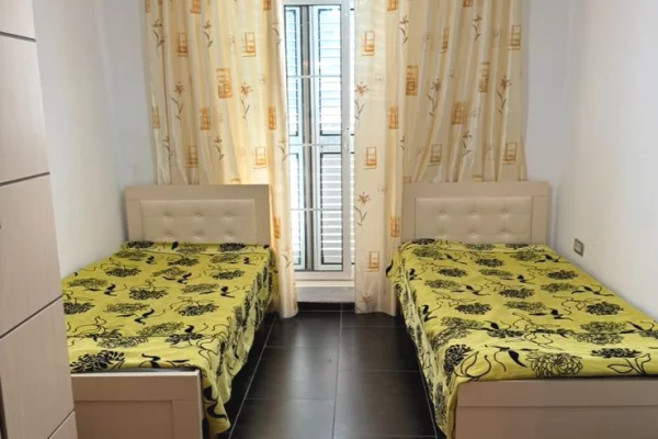 Shtepi me qera Apartament ne Tirane, 2+1, Mobilimi E mobiluar, Pagesa 600  Euro.